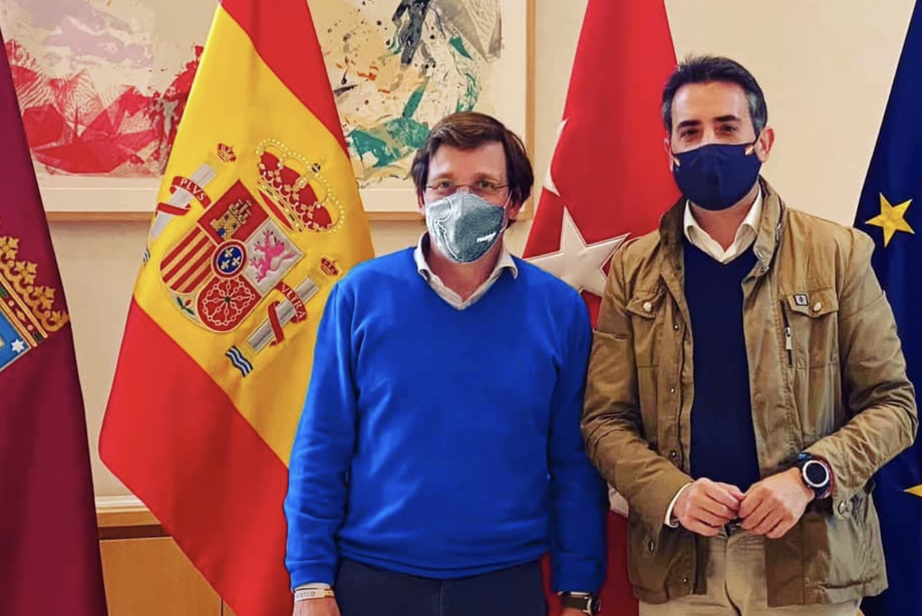 Martínez-Almeida junto a Saldaña, en mayo pasado, en el Ayuntamiento de Madrid. 