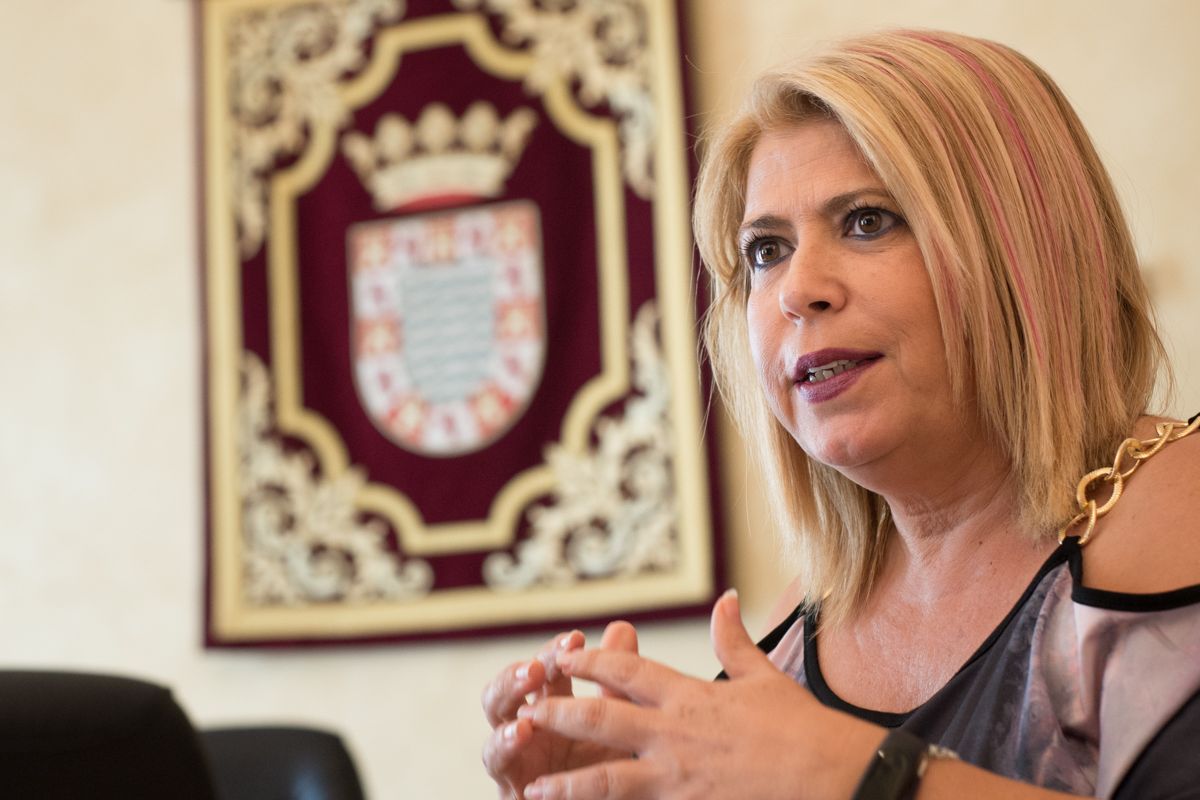 La alcaldesa de Jerez, Mamen Sánchez, en un momento de la entrevista concedida a lavozdelsur.es. FOTO: MANU GARCÍA.