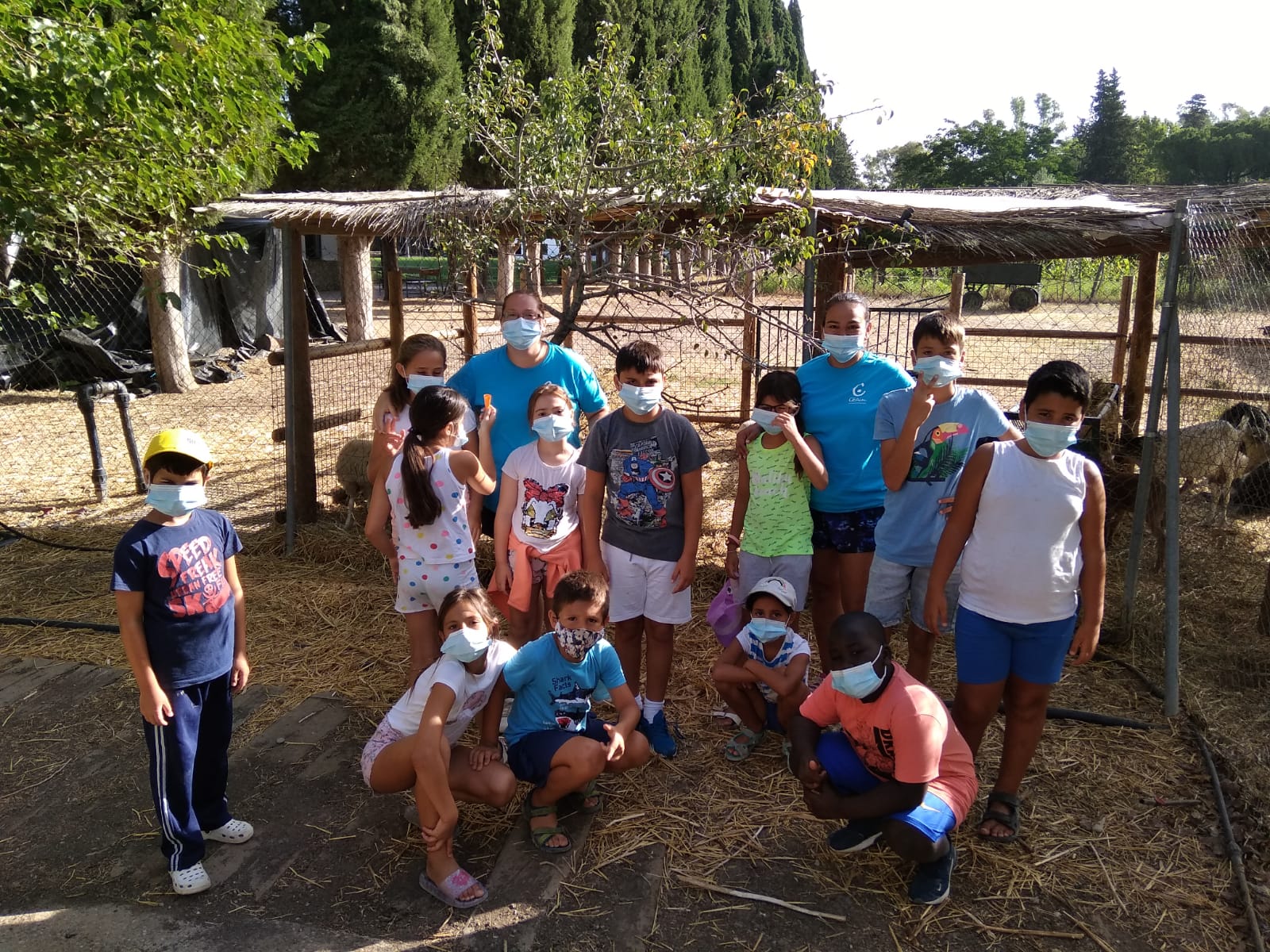 Actividades con los niños y niñas en el área socioeducativa de Ceain, entidad que ayudó a más de 2.000 personas el pasado año