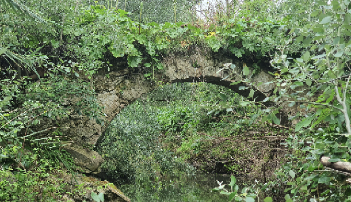 La provincia de Cádiz tiene al borde del derrumbe un puente neoclásico construido en torno a 1700.