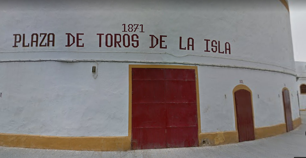 Fachada de la plaza de toros de San Fernando, en una imagen de Google Maps.