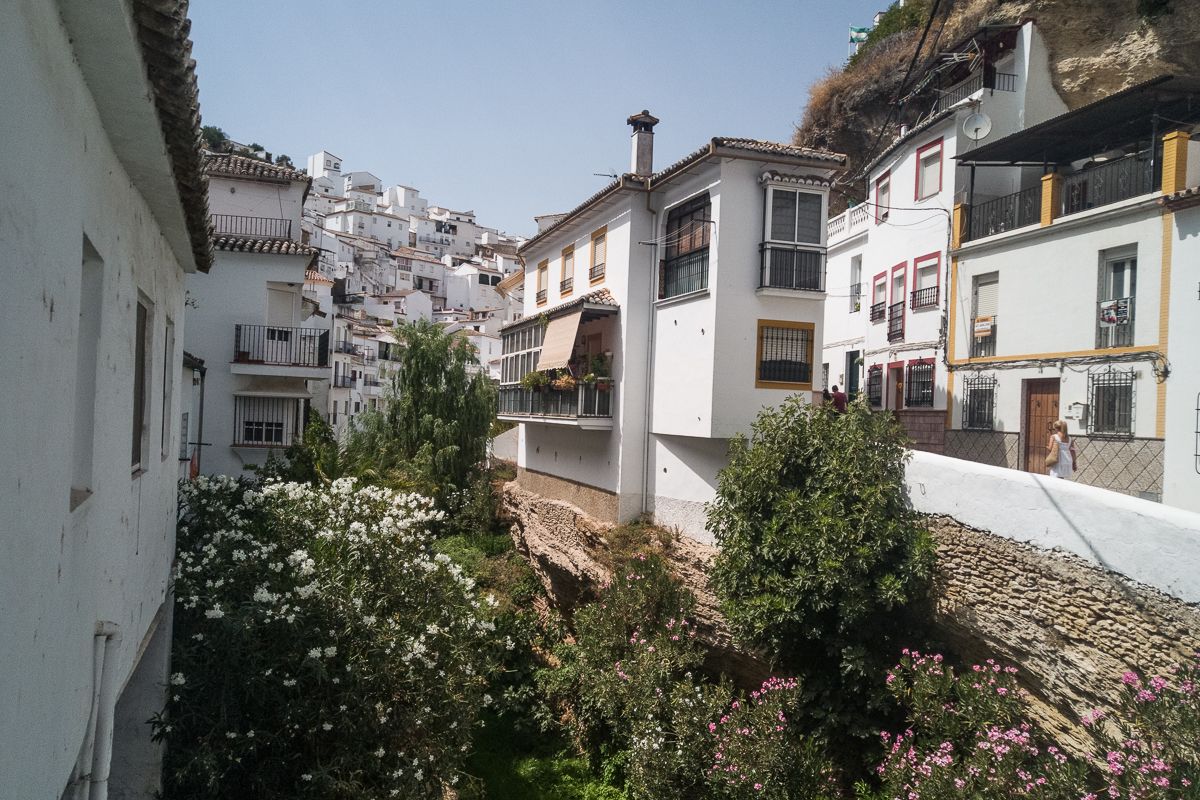 Setenil, uno de los pueblos más bonitos de la provincia de Cádiz.