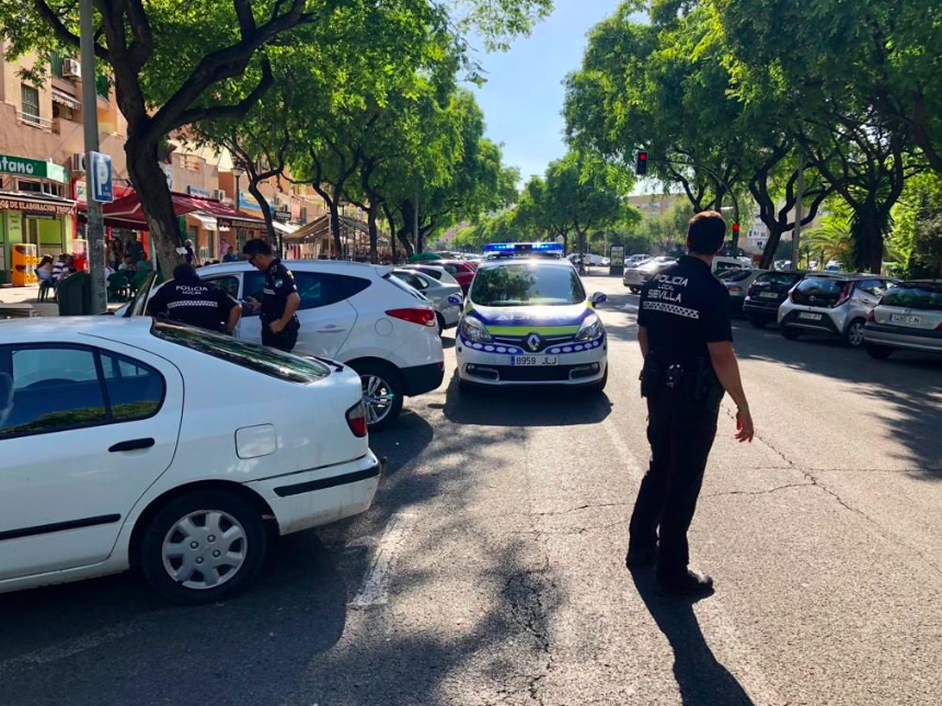 Agentes de la Policía Local de Sevilla en una imagen de archivo. FOTO: POLICÍA LOCAL DE SEVILLA. 
