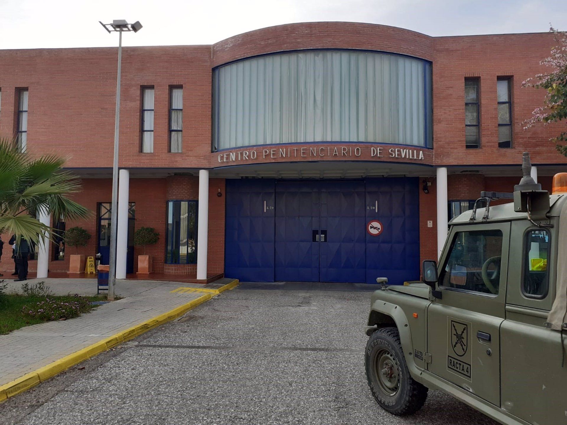 El centro penitenciario Sevilla I en una fotografía del Ejército de Tierra