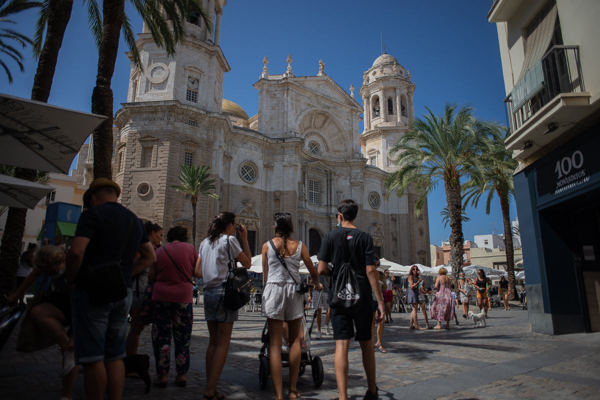 Proponen un "clúster cultural" con rutas para fomentar el turismo en Cádiz.