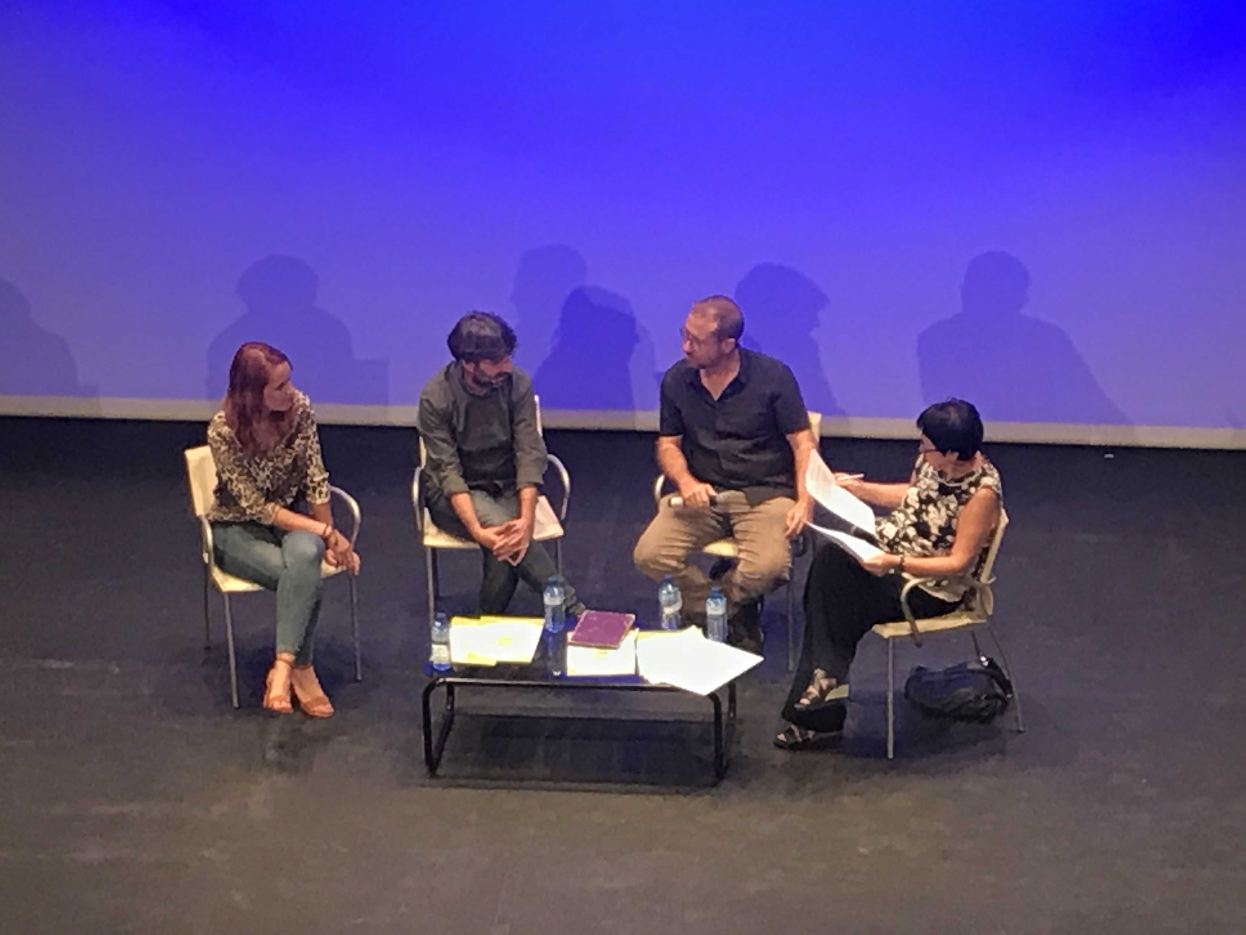 Rocío Sepúlveda, Jordi Évole, José Luis Sánchez Hachero y Trinidad Núñez, durante el coloquio.