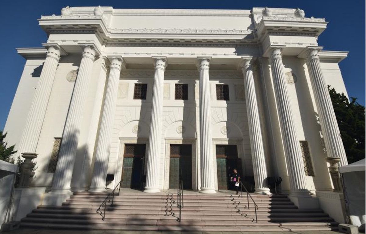 Sede actual de Internet Archive, en la calle Funston, en San Francisco.