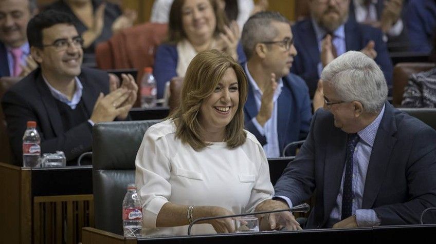 La presidenta andaluza durante una sesión del control al Gobierno. 