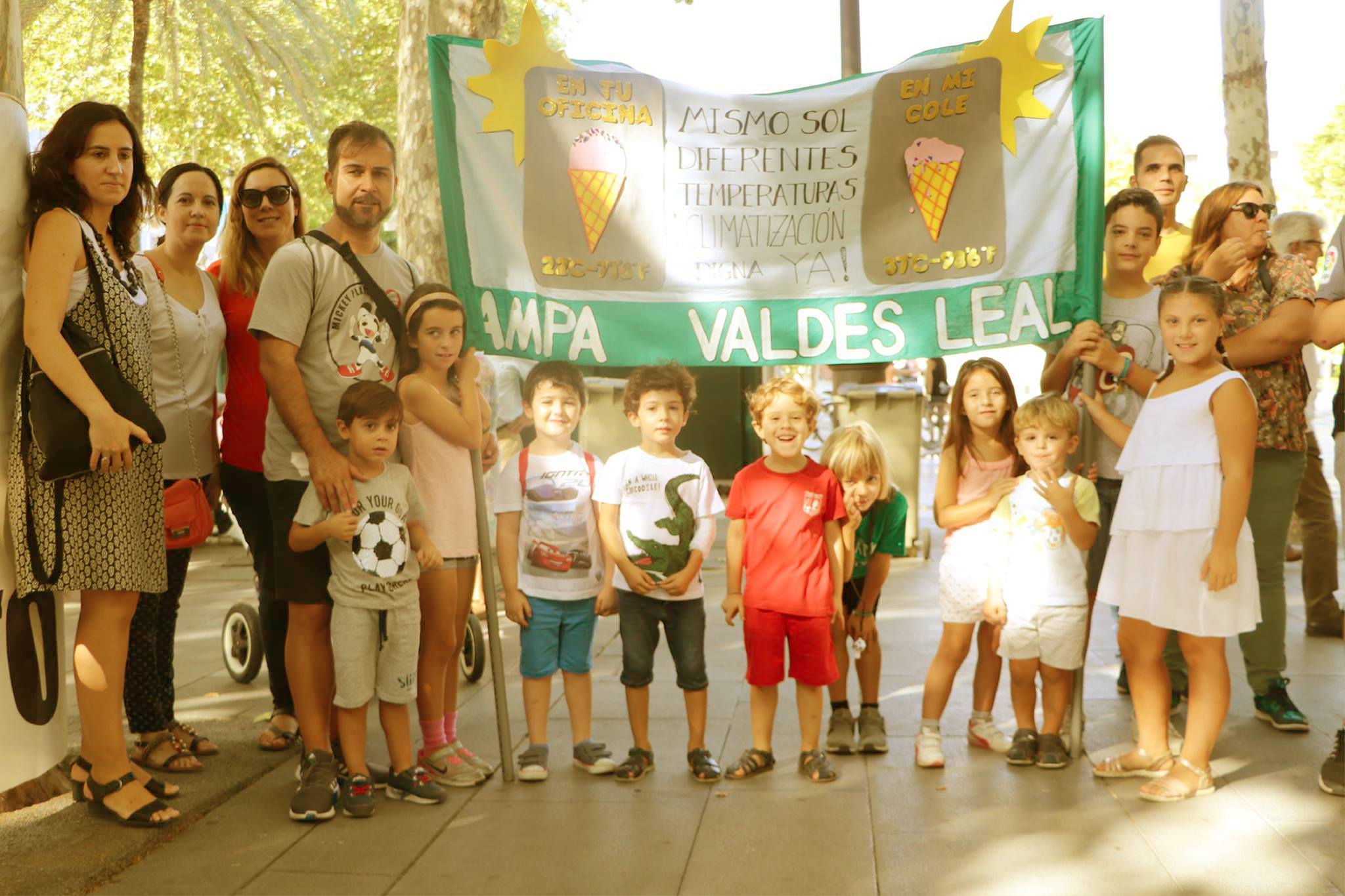 Familias de la escuela pública. FOTO: R.S. 