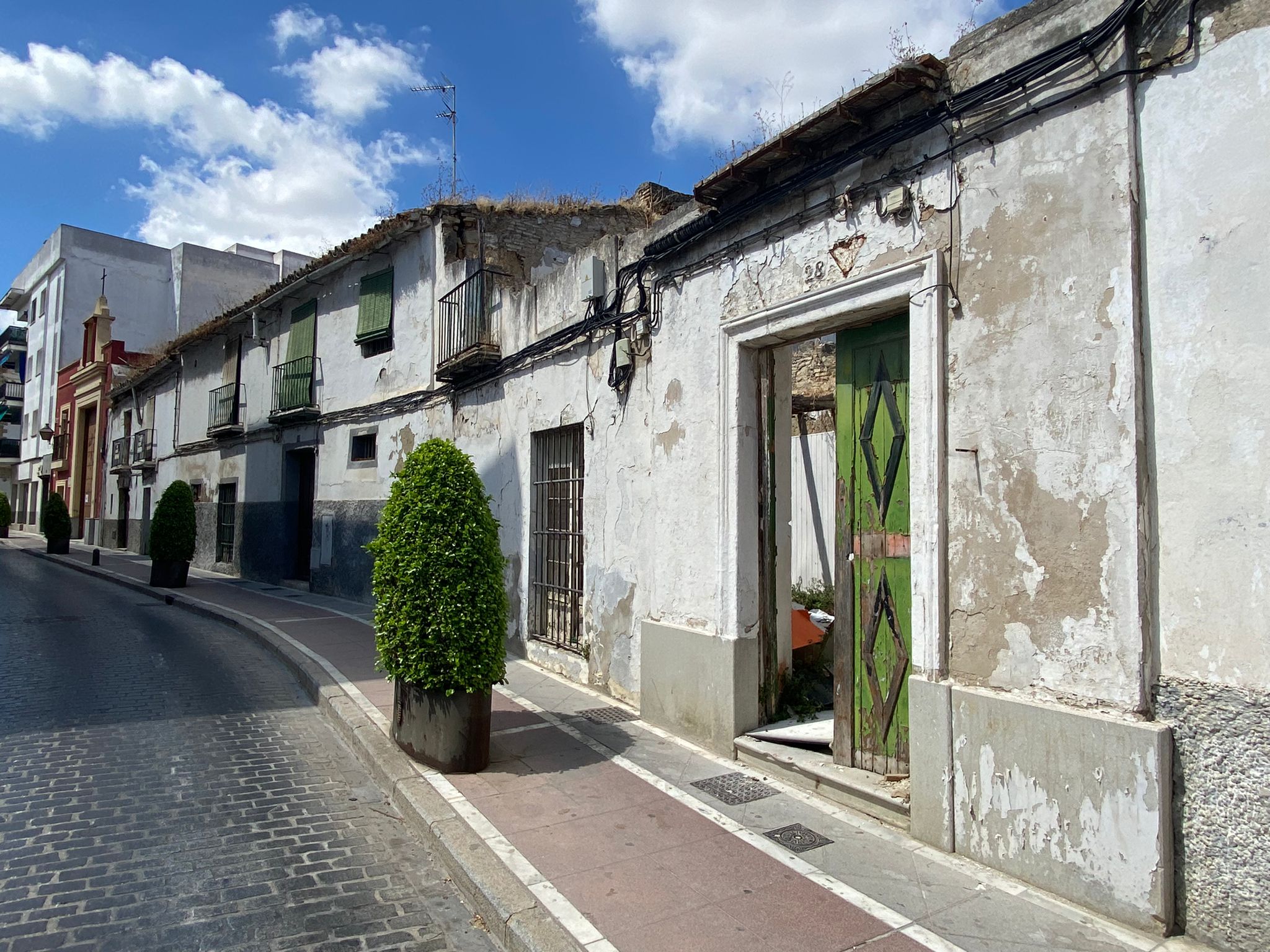 Urbanismo expropiará Merced, 28: un nido de roedores y un foco de inseguridad para Santiago