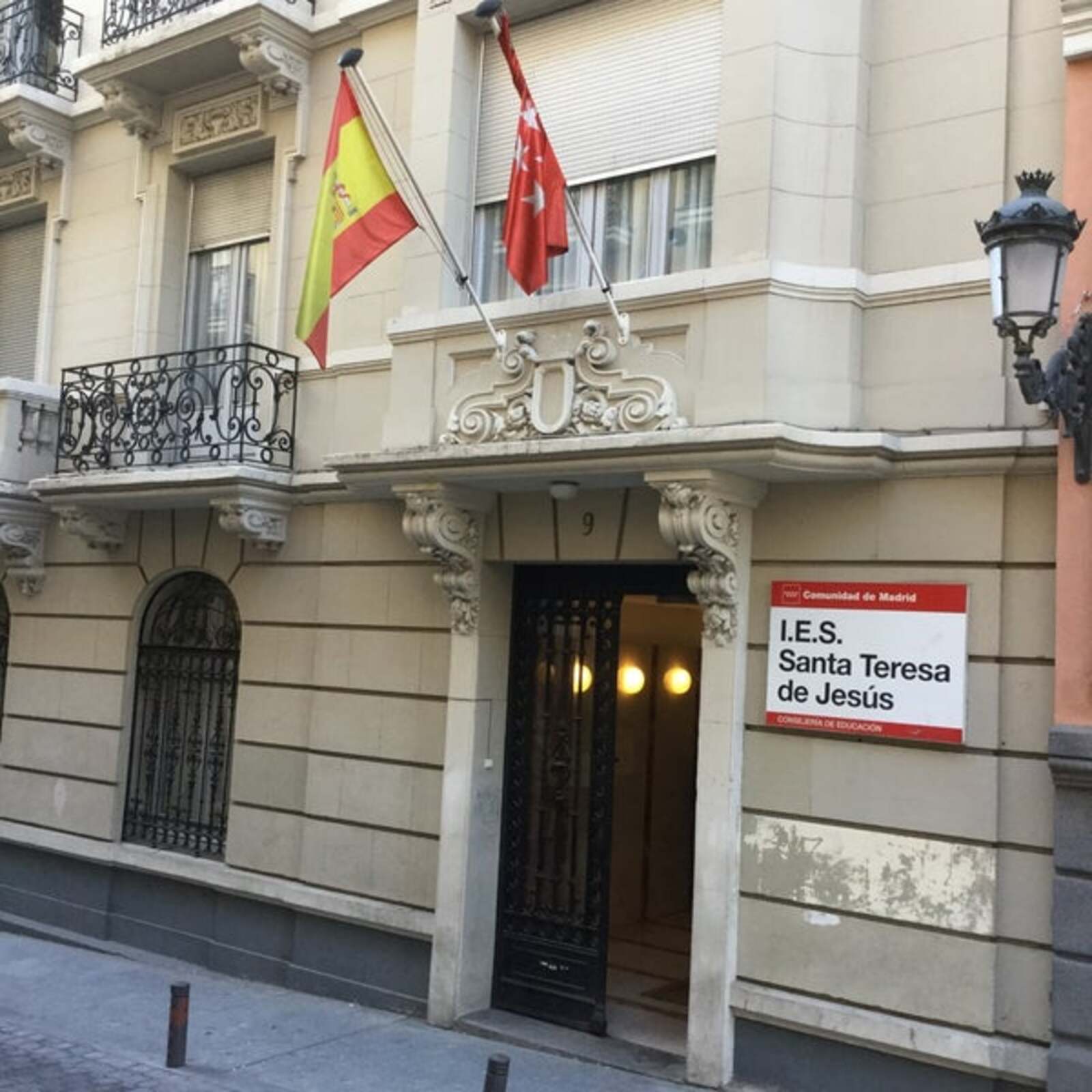 El IES Santa Teresa de Jesús.