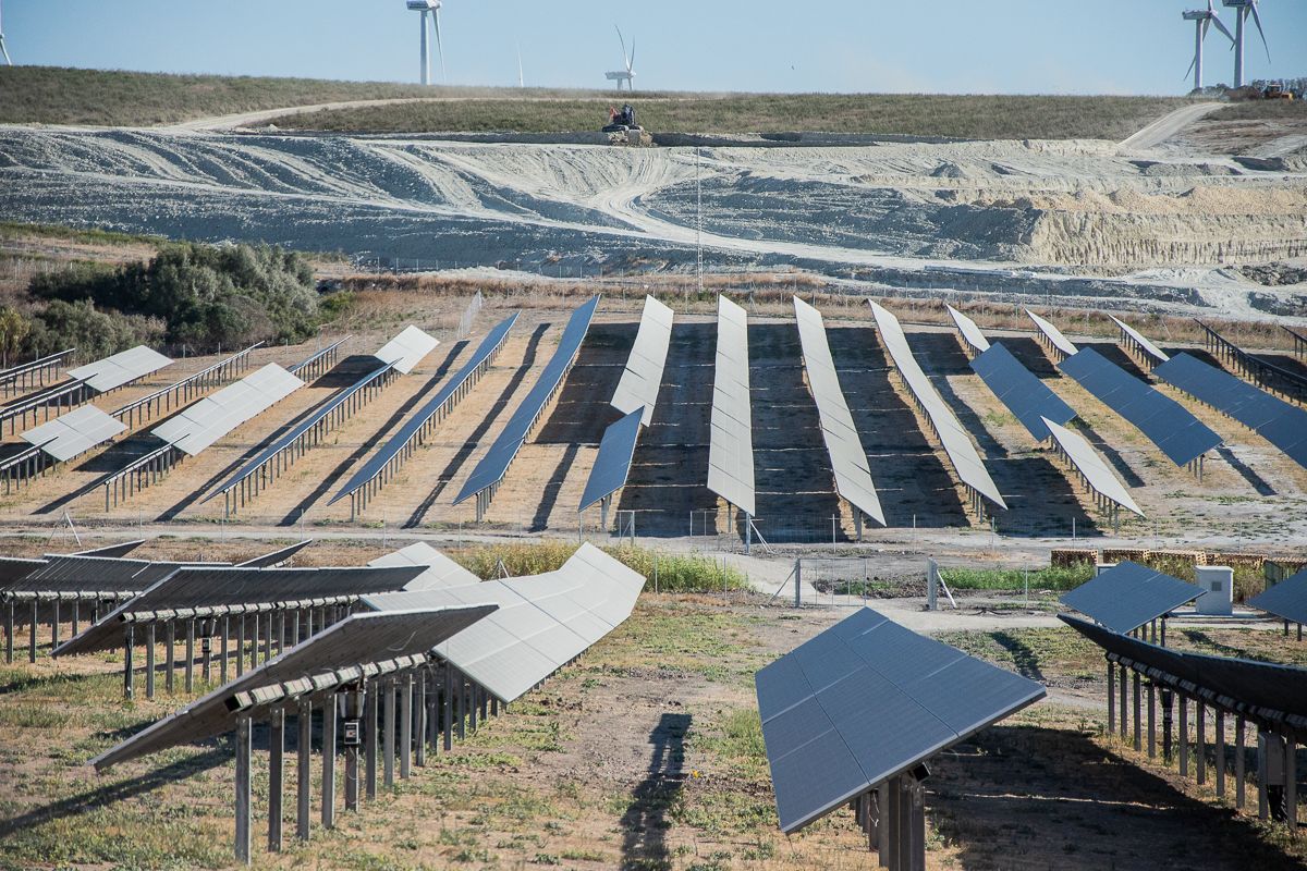 Cinco empresas impulsan una megaplanta solar que conectará Jerez con San José del Valle