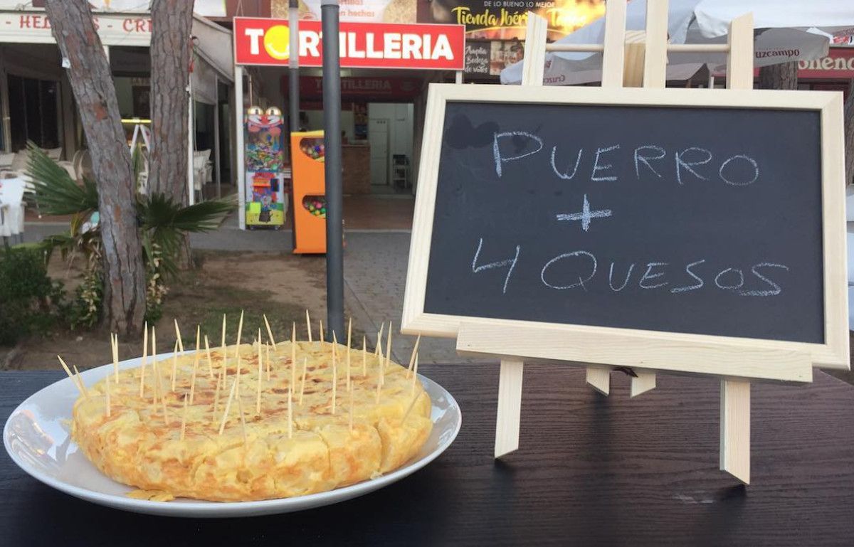 Tortilla de puerro y cuatro quesos.