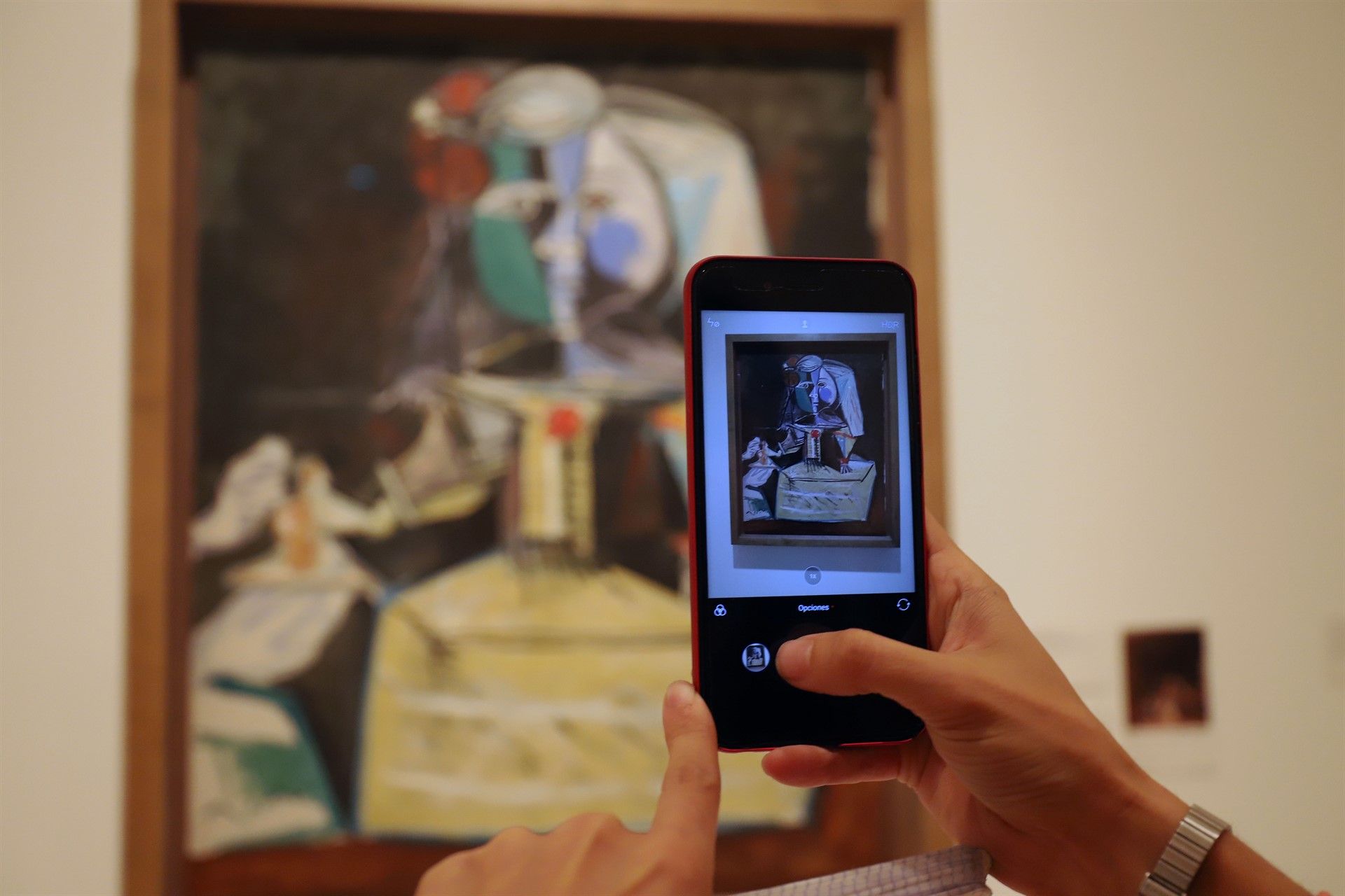 Las obras de Picasso dialogan con las de otros artistas para recorrer la historia del arte español. FOTO: ÁLEX ZEA (EUROPA PRESS).