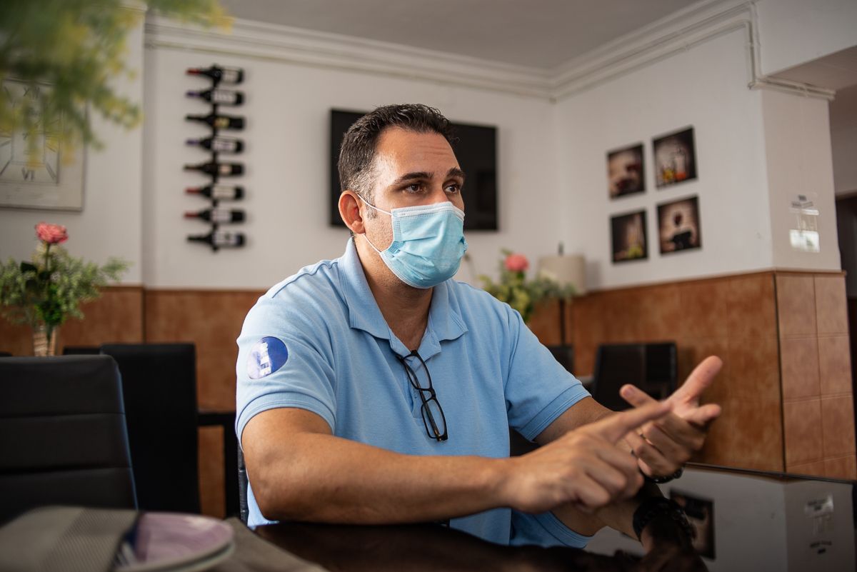 El propietario de Portofino durante la entrevista