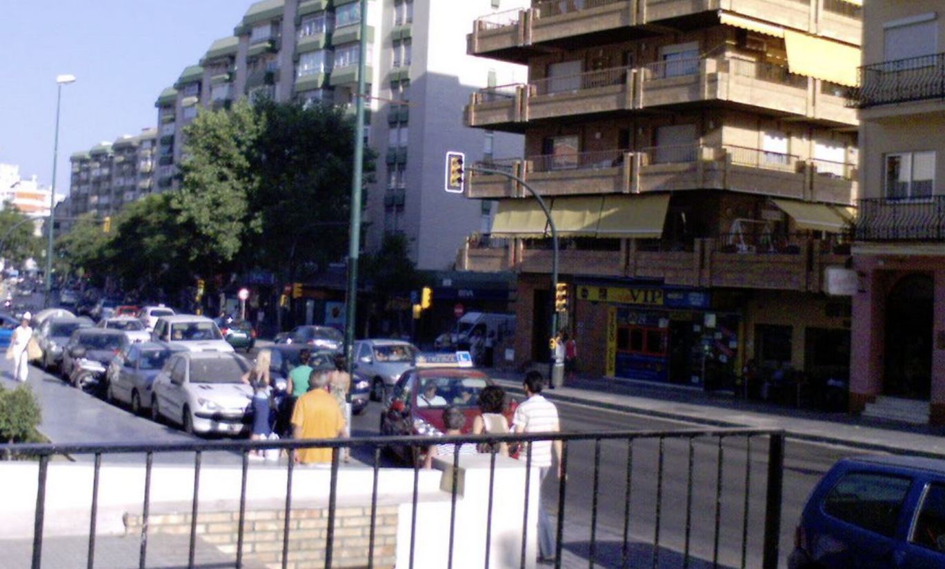 Fallece un hombre en Málaga al ser atropellado por un autobús en un paso de peatones