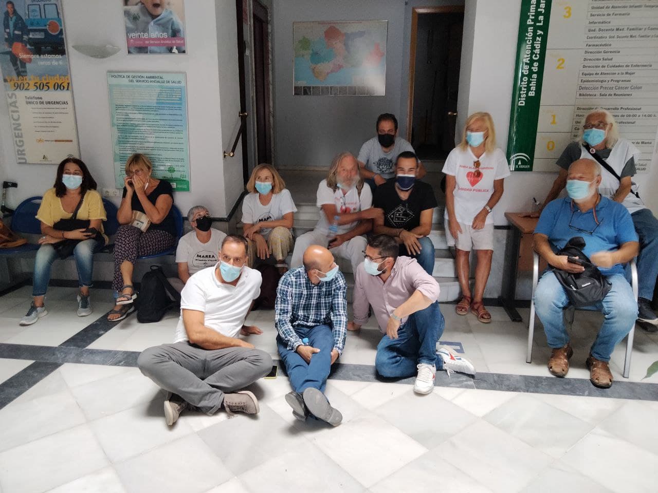Encierro y desalojo en una sede del SAS en Cádiz para protestar por el estado de la sanidad pública