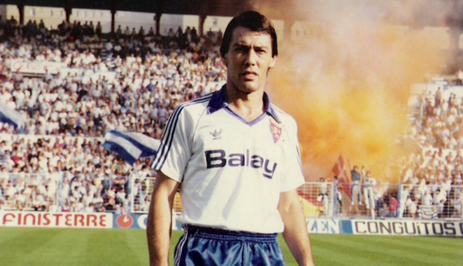 En su etapa como jugador del Real Zaragoza.