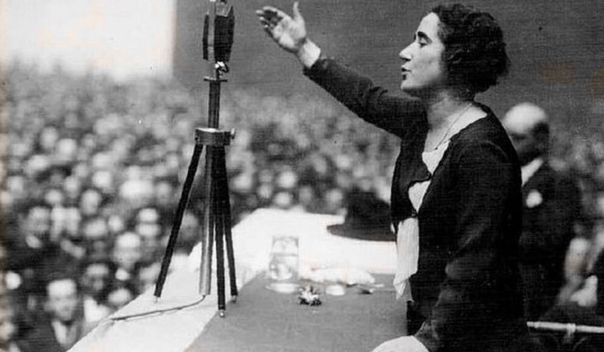 Clara Campoamor, la mujer que cambió la historia democrática de España y defendió el voto femenino.