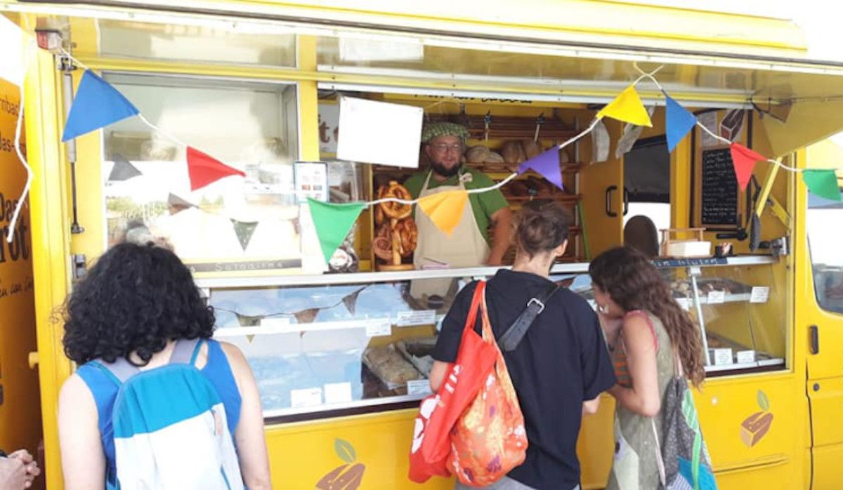 Magia, rock y 'gastronetas' llenas de comida internacional en Puerto Real.