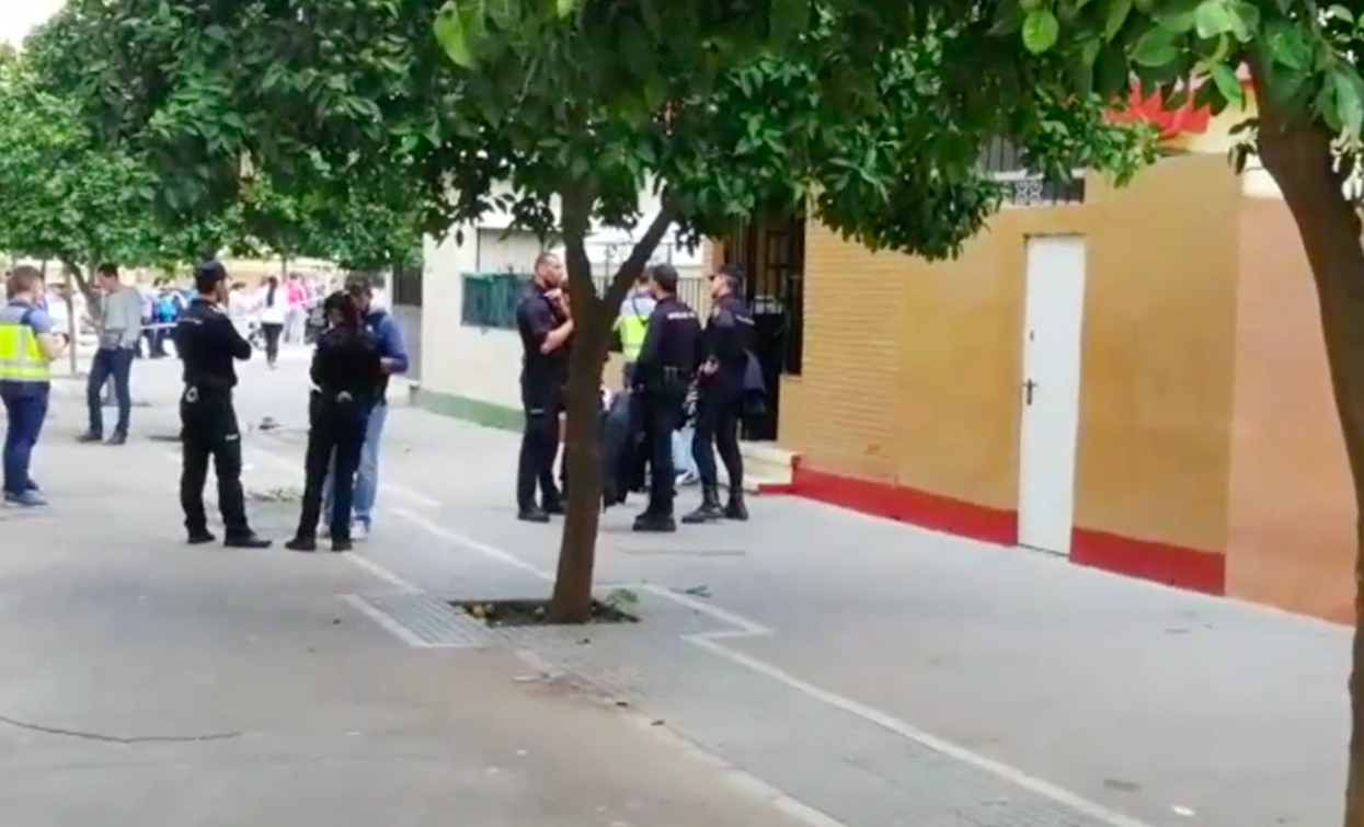 El bloque donde han encontrado el cuerpo sin vida de la mujer. FOTO: CUATRO.COM.