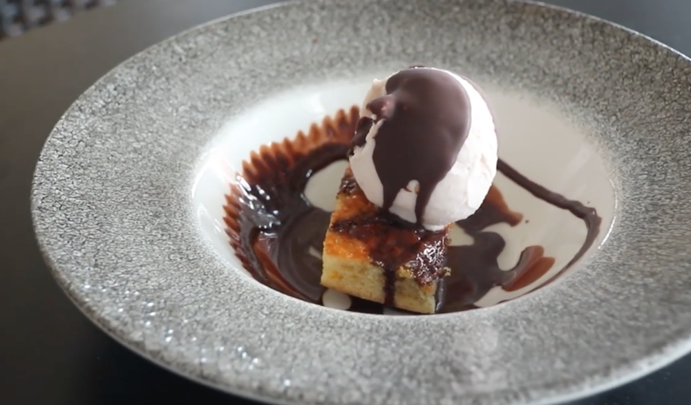El postre solidario elaborado por el restaurante La Mirilla de Cádiz.