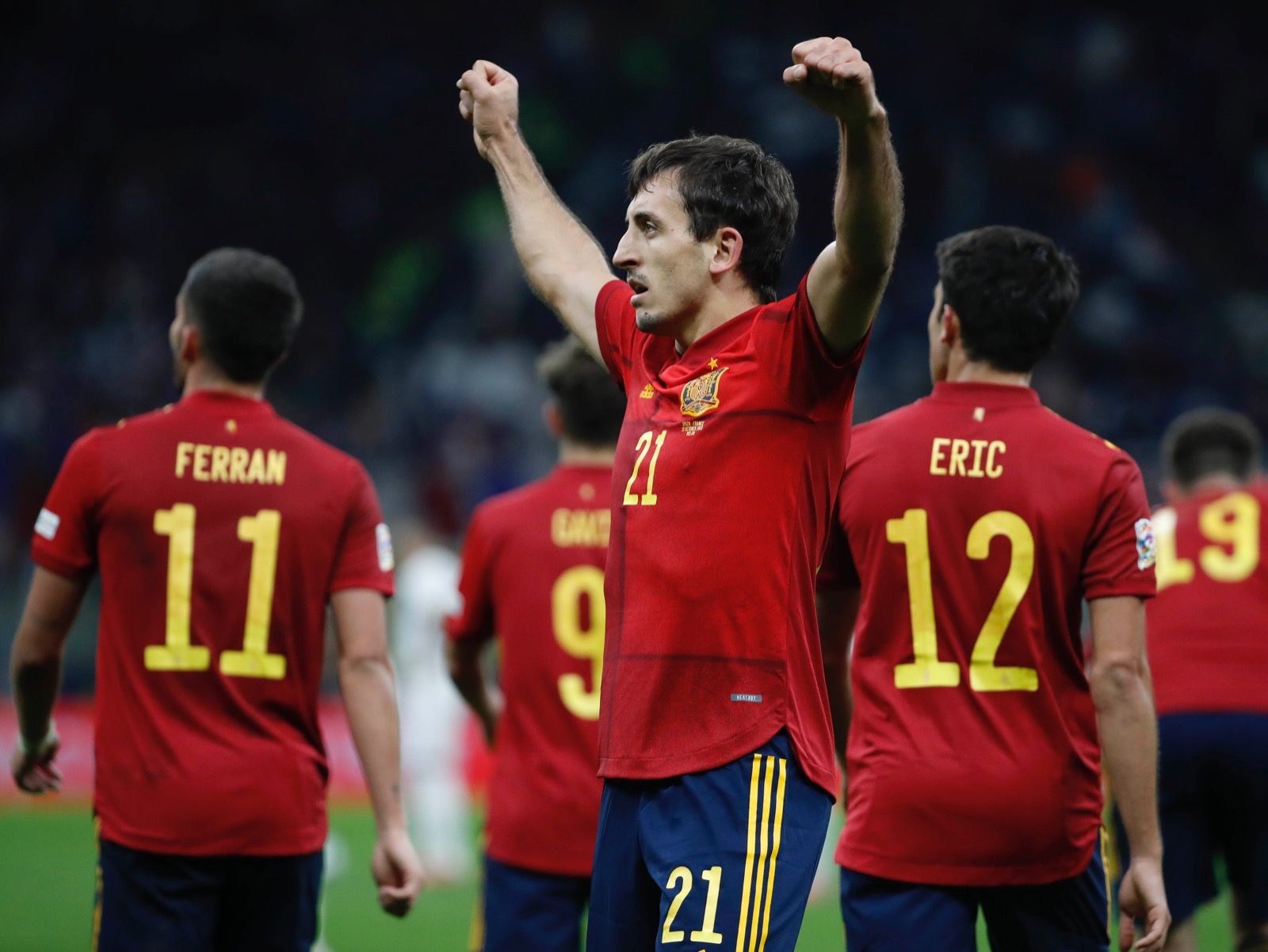 Mikel Oyarzabal celebra el gol que marcó España a Francia en la final de la Liga de Naciones, un parón más del virus FIFA.   @SEFUTBOL