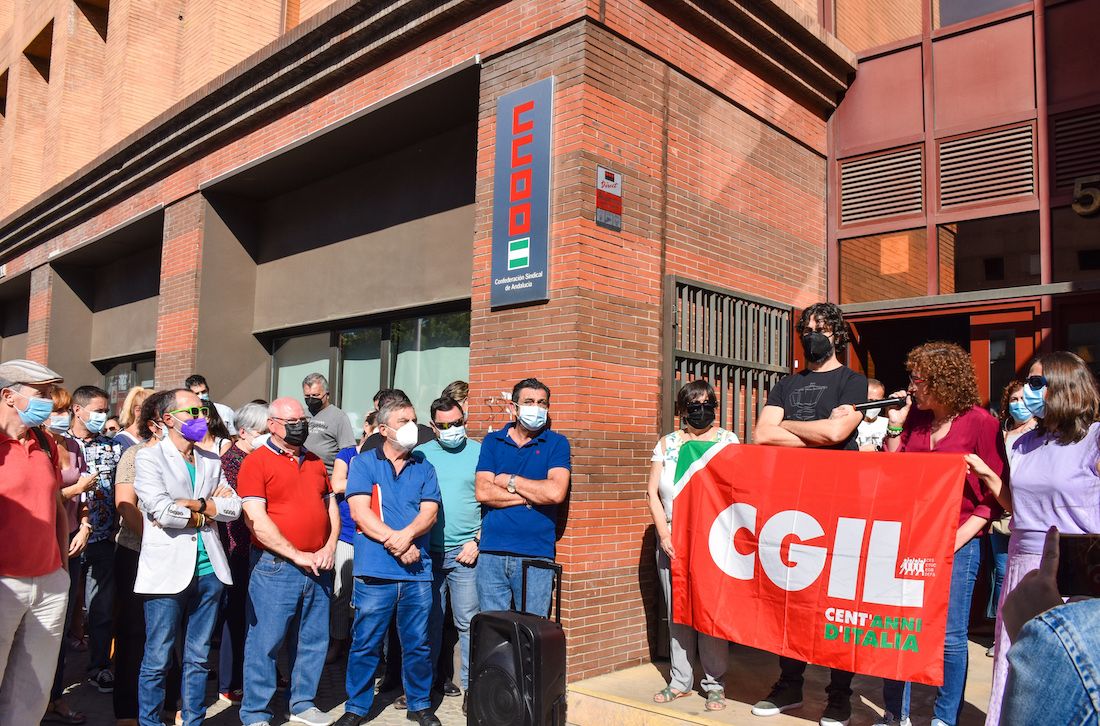 CCOO apoya al sindicato italiano CGIL tras el ataque fascista a su sede.