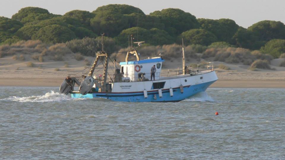 Un barco de pesca en el Golfo de Cádiz.