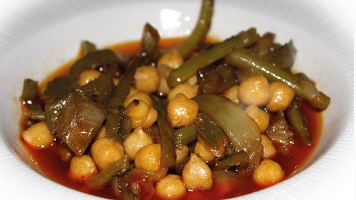 Guiso elaborado a base de tagarninas.