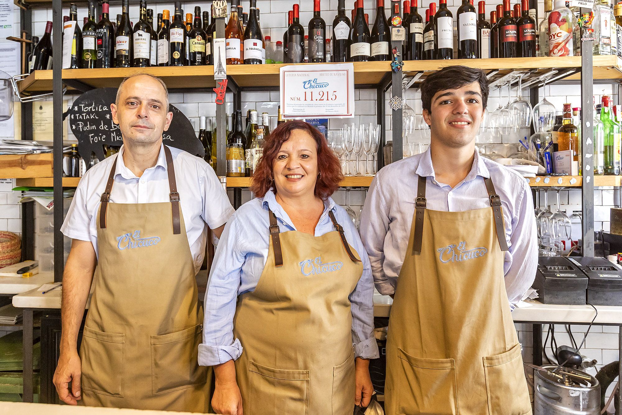 El equipo de El Chicuco en el establecimiento gaditano.