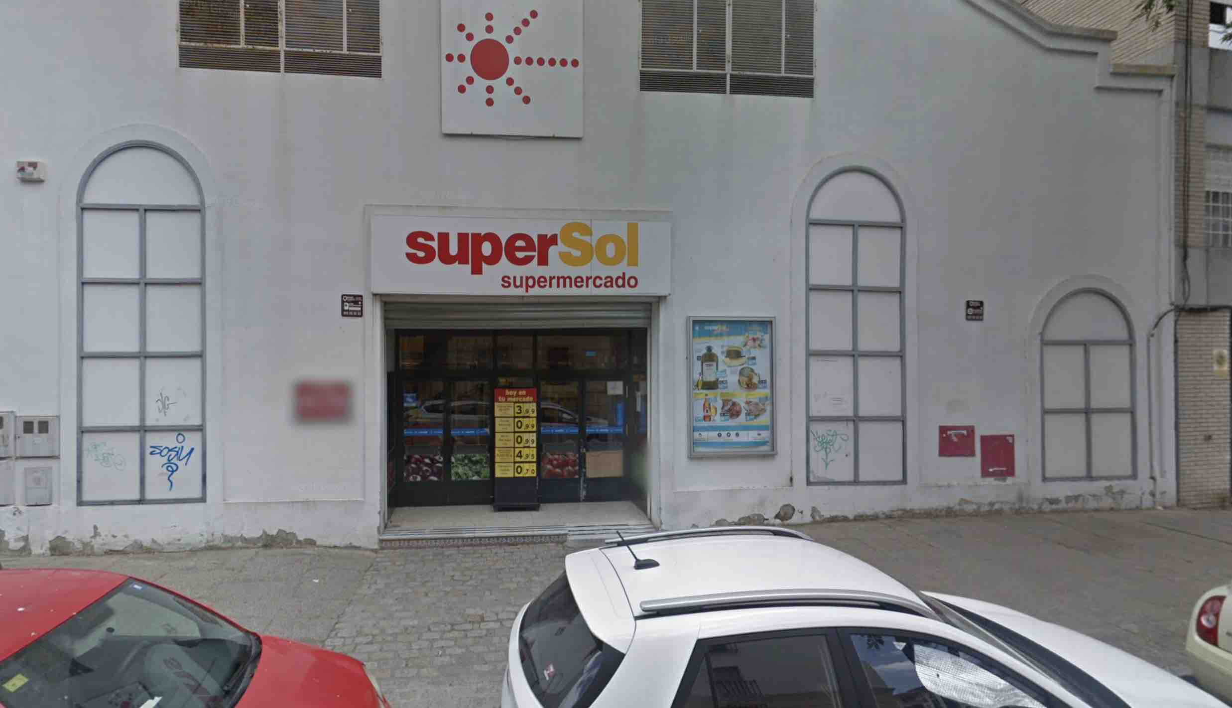 Supersol cierra su última tienda en Jerez tras ser absorbido por Carrefour: peligran 15 empleos.