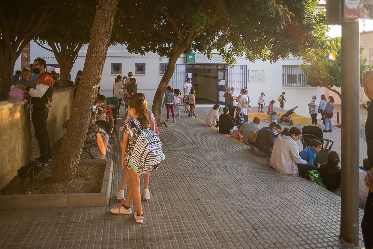 Andalucía deja de exigir mascarilla en recreos y clases de Educación Física. Un colegio andaluz, en una imagen reciente.