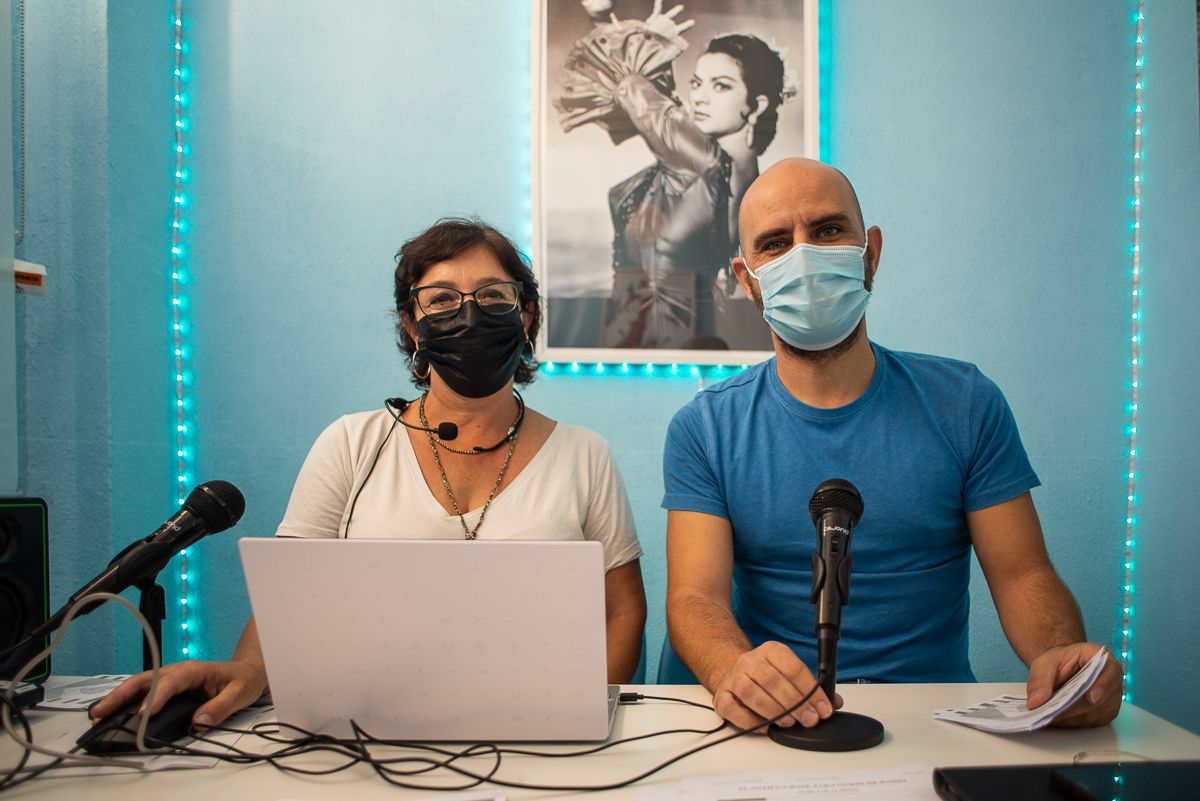 Eva Nicasio y Rafa Pecero, coordinadores de Radio Lola. 
