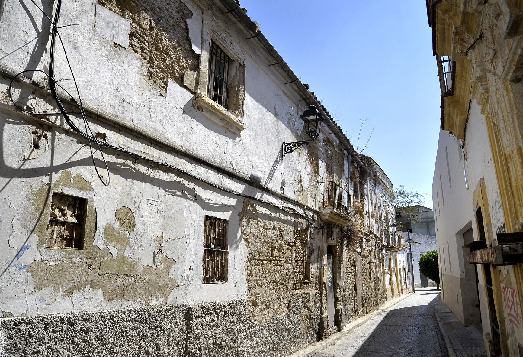 El Ayuntamiento de Jerez vende por poco más de 50.000 euros un inmueble del siglo XVIII.