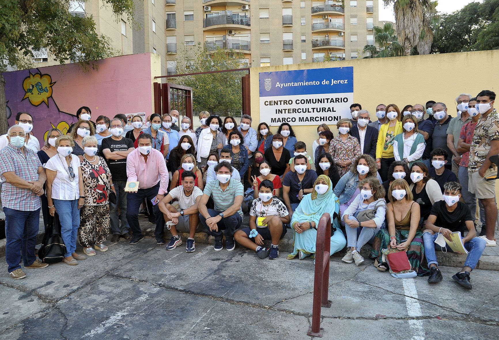 Encuentro en el Centro Comunitario Intercultural de la Zona Sur que ahora se llamará Marco Marchioni.