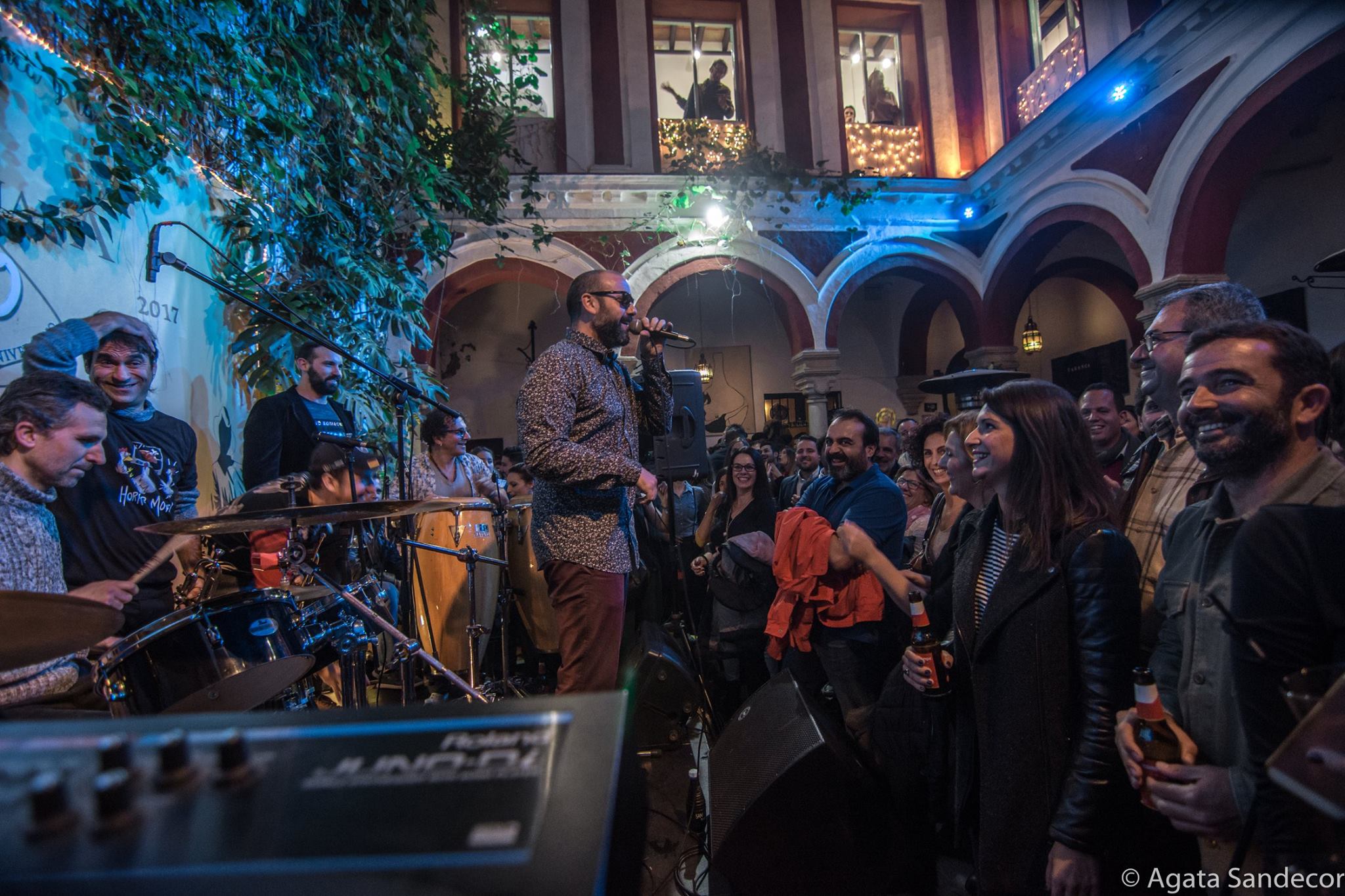 Una actuación de Se dan clases de Zambombas en Damajuana, en unas pasadas fiestas.