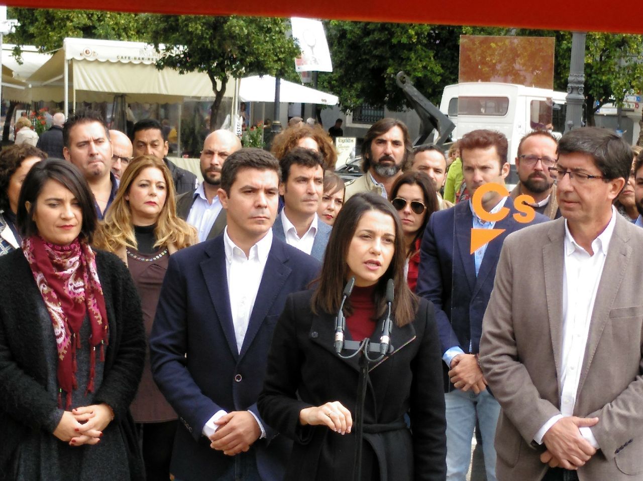 Inés Arrimadas junto a Juan Marín y los candidatos por Cádiz de Ciudadanos a la Junta.