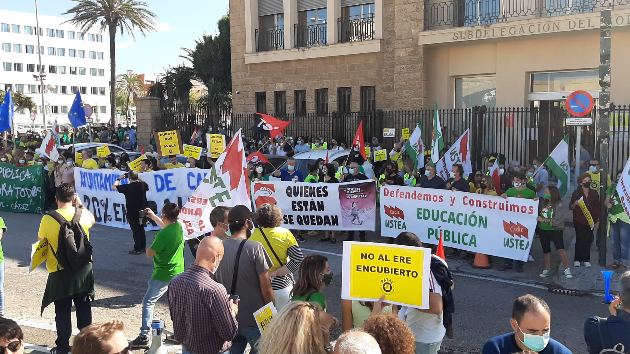Imagen de la movilización en Cádiz. Andalucía ha salido a la calle en defensa de los interinos.