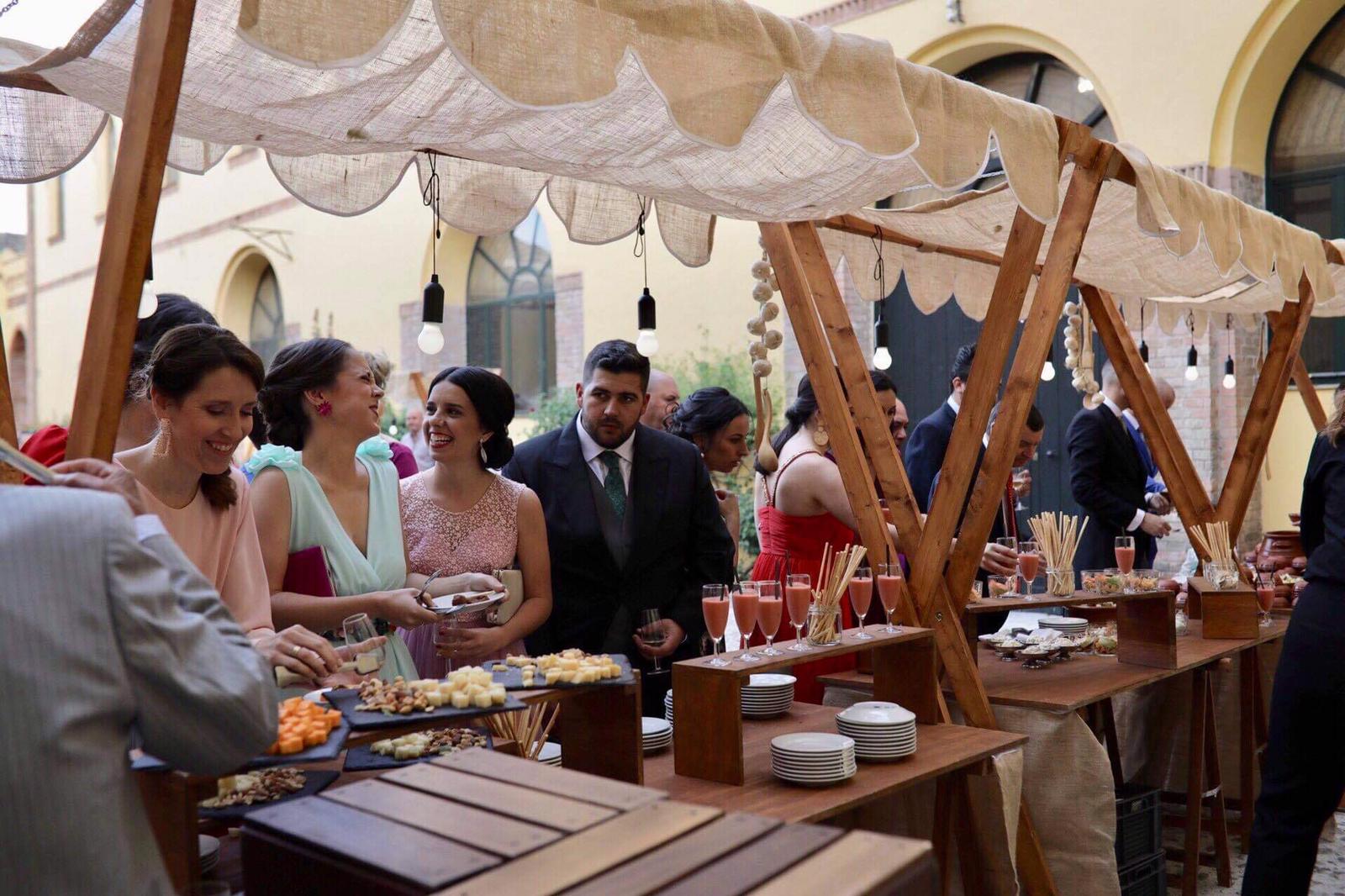 Catering de la familia Chacón en una boda.