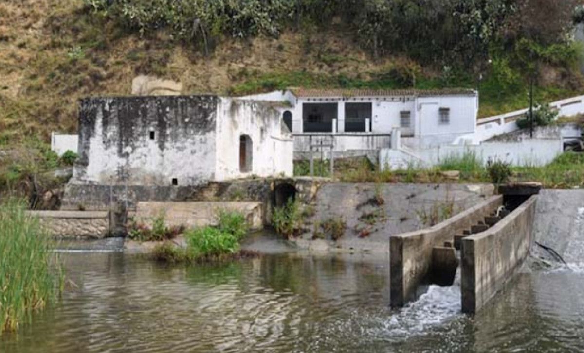 Molino de Algarrobo, Arcos, donde hallan el cadáver de un hombre desaparecido. MANUEL LIMÓN