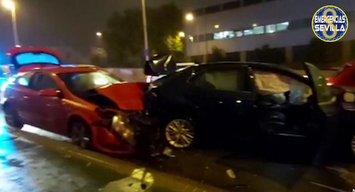Colisión entre dos coches.
