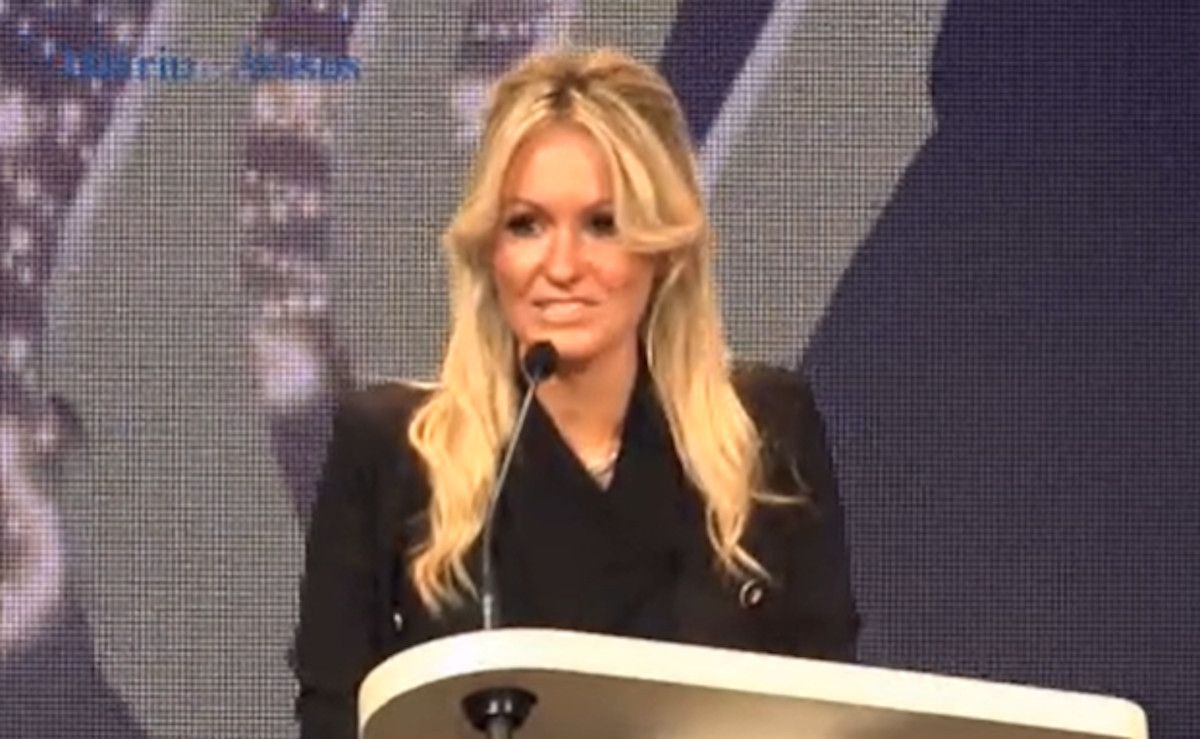 Beatriz Zimmerman, madre de las pequeñas Anna y Olivia, en la entrega de los premios Taburiente de la Fundación Diario de Avisos.