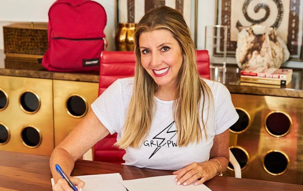 Sara Blakely, CEO y fundadora de la ropa moldeadora Spanx, la mejor jefa del mundo.