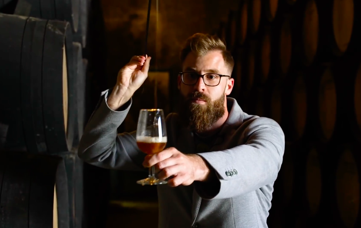 José Antonio Barragán, jefe de sala y sumiller en Universo Santi (Jerez). FOTO: REVOLUCIÓN LÍQUIDA.