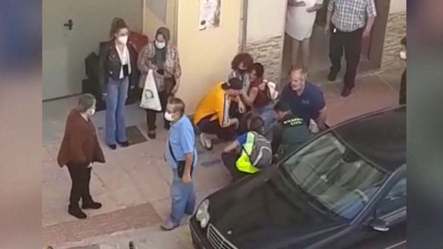 Un Guardia Civil salvó la vida de una niña de tres años porque no le atendieron en el centro de salud en Almería