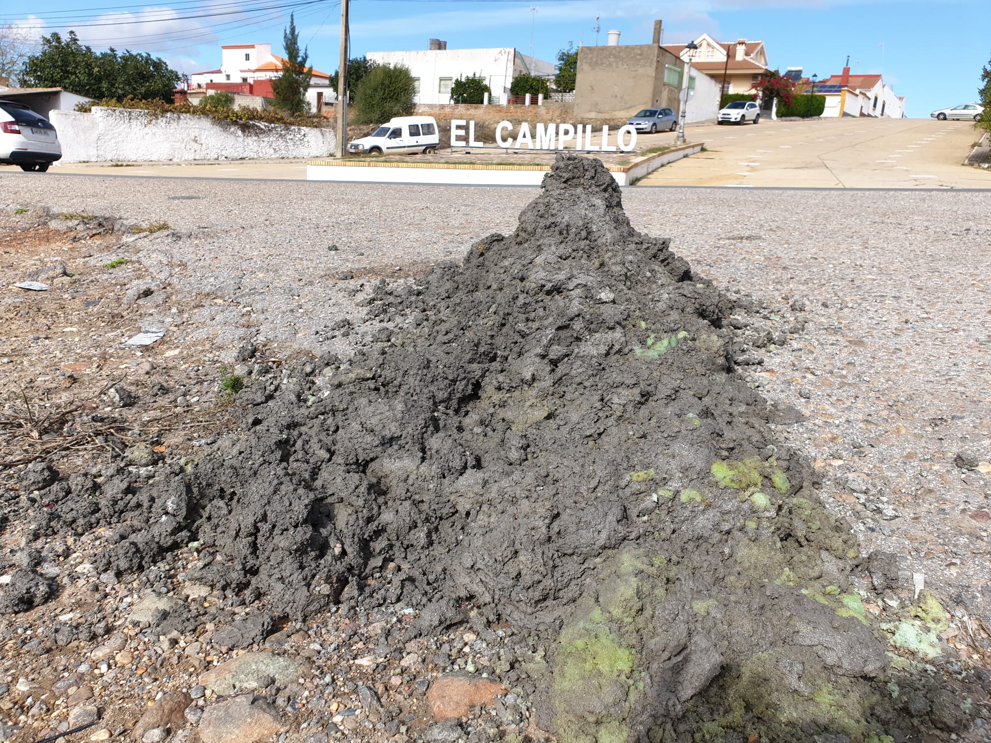 Montaña de residuos en El Campillo, Huelva.