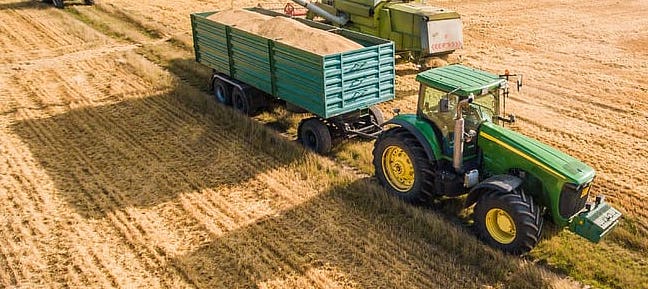 Imagen de archivo de un tractor.