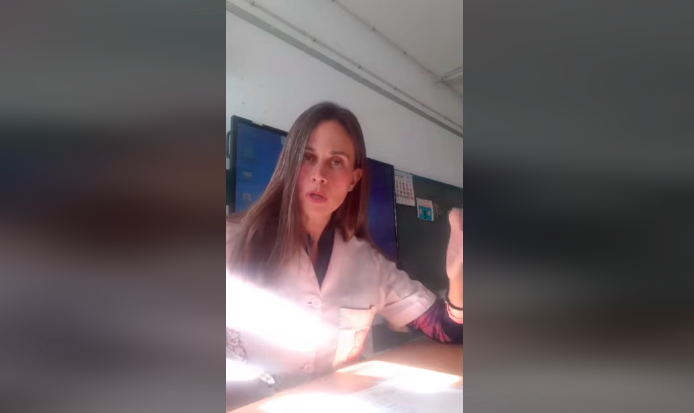 La profesora de Huelva que pone contra las cuerdas el sistema educativo de Andalucía.