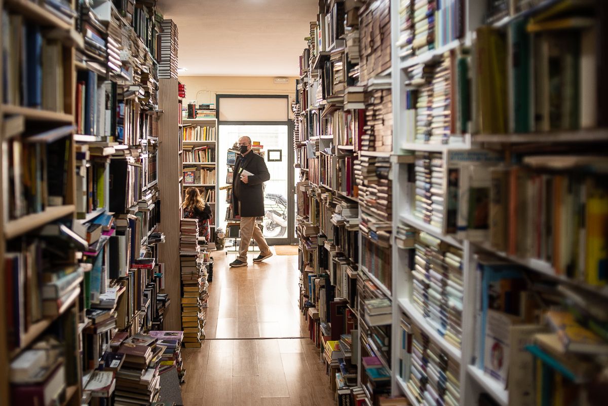 Las librerías andaluzas en peligro de extinción: "Un rincón de resistencia en los tiempos que corren"